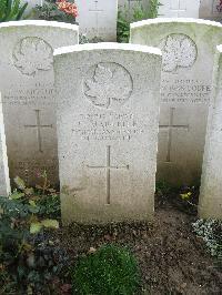 Canada Cemetery Tilloy Les Cambrai - Martelle, E