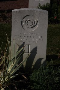 Bois Grenier Communal Cemetery - Goldthorpe, Walter