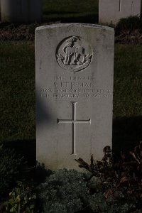 Bois Grenier Communal Cemetery - Newman, S