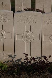 Coxyde Military Cemetery - Appleby, C