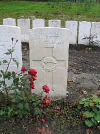 Coxyde Military Cemetery - Barnard, Ernest Allan