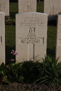 Coxyde Military Cemetery - Bagan, J F