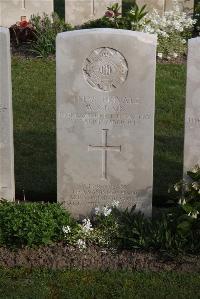 Coxyde Military Cemetery - Bain, W S