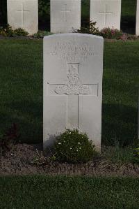 Coxyde Military Cemetery - Baker, Frederick William Mason