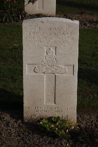 Coxyde Military Cemetery - Baker, Thomas