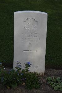 Coxyde Military Cemetery - Balfour, James