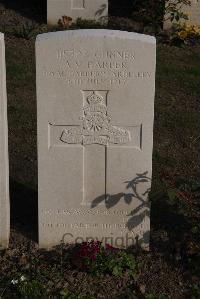 Coxyde Military Cemetery - Barber, A V