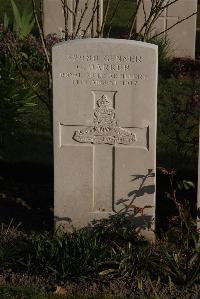 Coxyde Military Cemetery - Barker, George