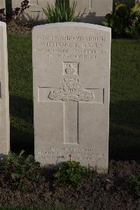 Coxyde Military Cemetery - Bates, William Clarke-Frost