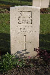 Coxyde Military Cemetery - Benn, T