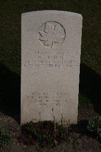 Coxyde Military Cemetery - Boddy, Raymond James