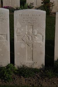 Coxyde Military Cemetery - Boslem, John