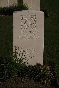 Coxyde Military Cemetery - Bourne, William