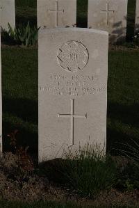 Coxyde Military Cemetery - Boyle, P