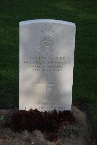 Coxyde Military Cemetery - Bramley, William