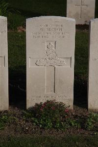 Coxyde Military Cemetery - Brown, W