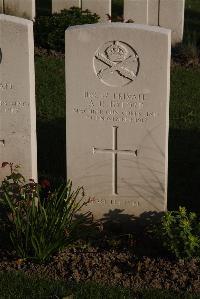 Coxyde Military Cemetery - Byford, A E