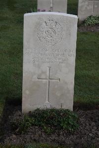 Coxyde Military Cemetery - Cadwallader, William George