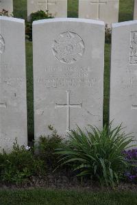 Coxyde Military Cemetery - Cameron, Allan