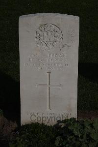 Coxyde Military Cemetery - Catterson, H