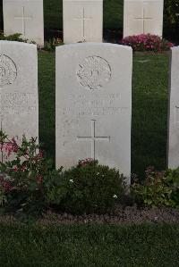 Coxyde Military Cemetery - Christie, Charles