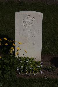 Coxyde Military Cemetery - Clayton, Charles Carn Thackwell