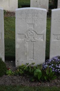 Coxyde Military Cemetery - Clemans, J