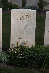 Coxyde Military Cemetery - Cloke, Sidney Charles