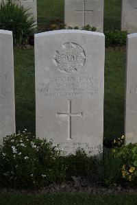 Coxyde Military Cemetery - Connor, Norman