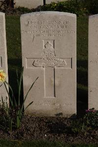 Coxyde Military Cemetery - Constable, Edward Ernest