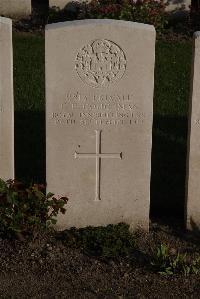 Coxyde Military Cemetery - Couchman, C E