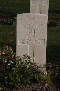 Coxyde Military Cemetery - Craig, Hugh