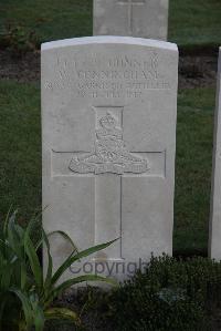 Coxyde Military Cemetery - Cunningham, W