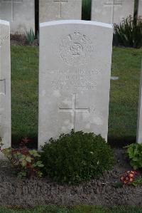 Coxyde Military Cemetery - Dickens, Charles