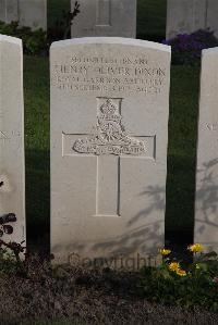 Coxyde Military Cemetery - Dixon, Henry Oliver