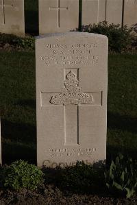 Coxyde Military Cemetery - Dixon, Robert Syddall