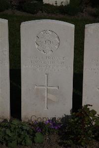 Coxyde Military Cemetery - Donaldson, T