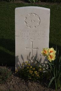 Coxyde Military Cemetery - Eastham, Fred