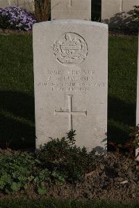 Coxyde Military Cemetery - Edmonds, Robert Oscar