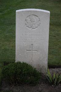 Coxyde Military Cemetery - Edwards, Leslie William