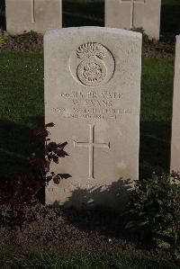 Coxyde Military Cemetery - Evans, Wilfrid