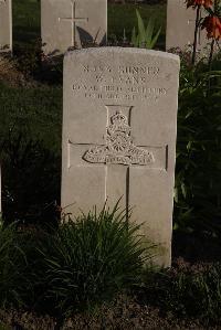 Coxyde Military Cemetery - Evans, Walter