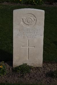 Coxyde Military Cemetery - Fieldsend, W