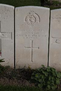 Coxyde Military Cemetery - Fish, A S