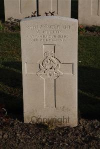 Coxyde Military Cemetery - Fitton, W