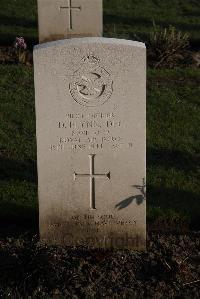 Coxyde Military Cemetery - Flynn, Denis