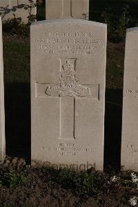 Coxyde Military Cemetery - Follows, William Harold