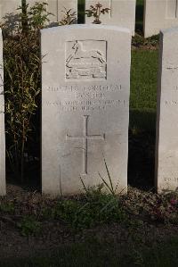 Coxyde Military Cemetery - Foster, F