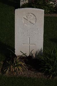 Coxyde Military Cemetery - Gallagher, C