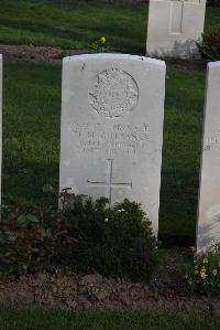 Coxyde Military Cemetery - Gillbanks, J H